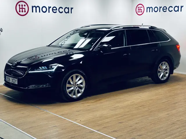Image of Skoda Superb Combi Elegance FL 2,0 TSI  140kW 7-k. DSG 2.0 140kW
