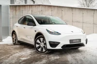 Tesla Model Y   Long Range Dual Motor AWD 378kW thumbnail