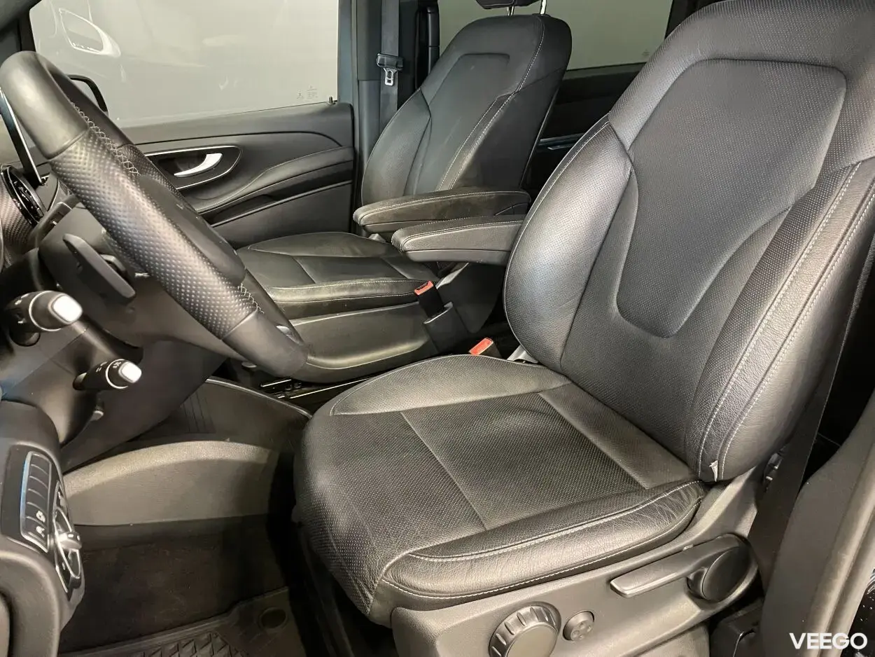 Mercedes-Benz V300 d Extra Lang AMG Night Facelift 2 174kW