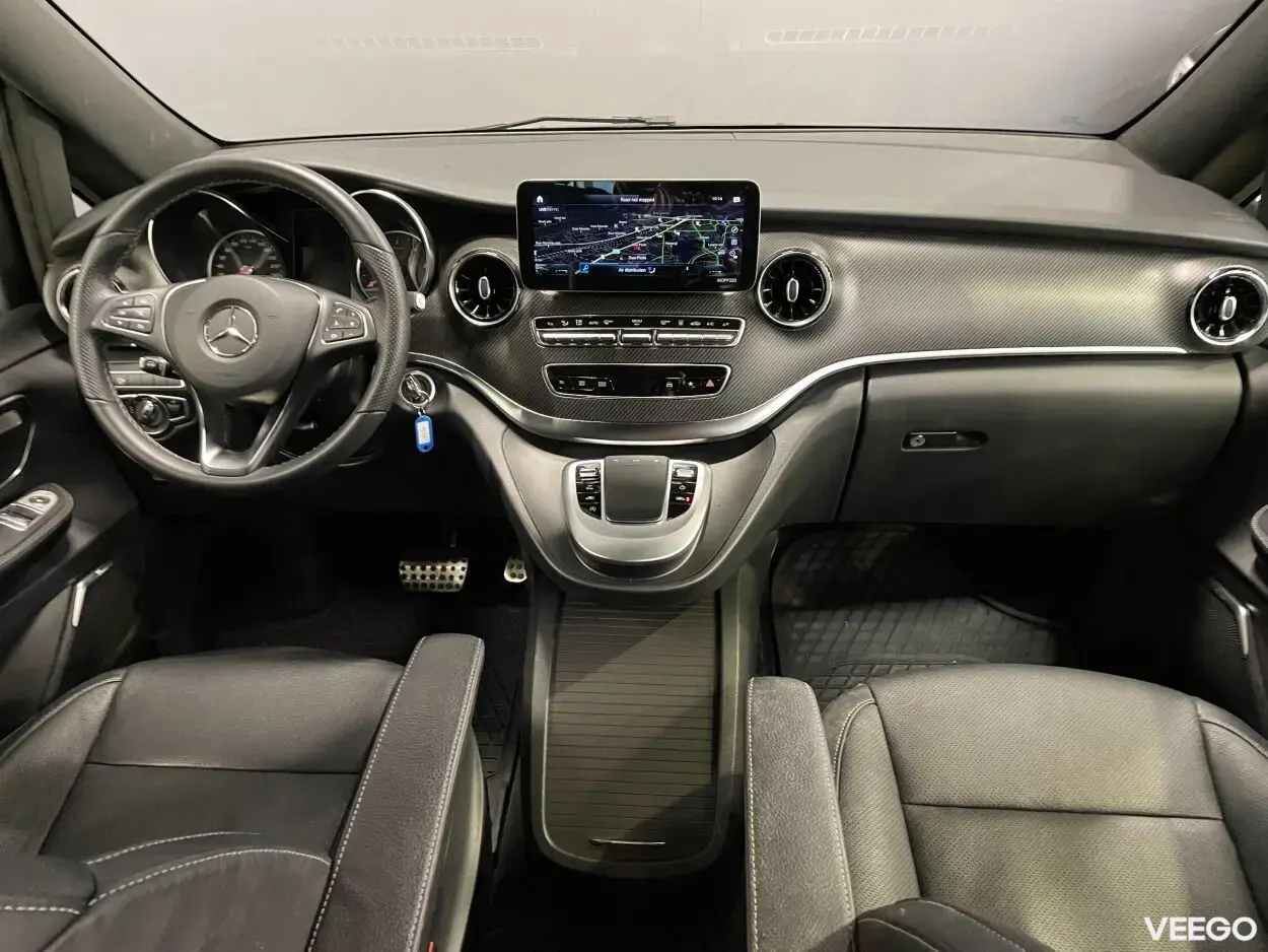 Mercedes-Benz V300 d Extra Lang AMG Night Facelift 2 174kW