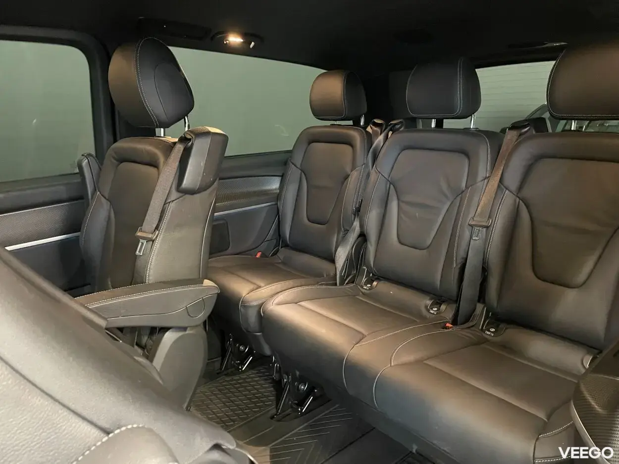 Mercedes-Benz V300 d Extra Lang AMG Night Facelift 2 174kW