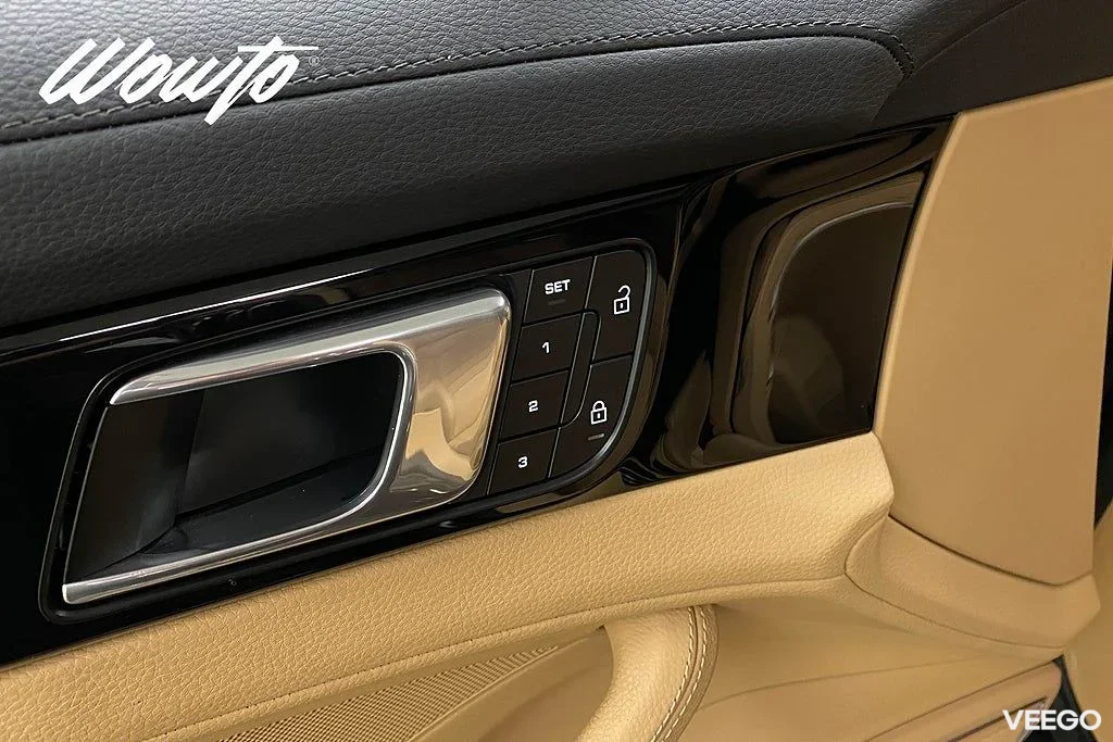 Porsche Panamera 4 E-Hybrid Sport Turismo 462HK Platinum Edt/PTS/Se Spec 340kW