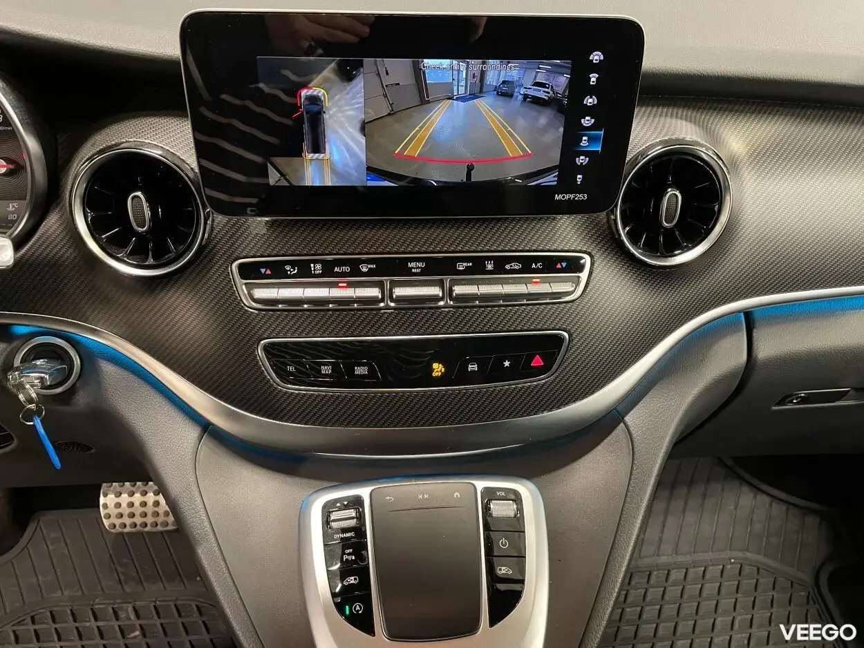 Mercedes-Benz V300 d Extra Lang AMG Night Facelift 2 174kW