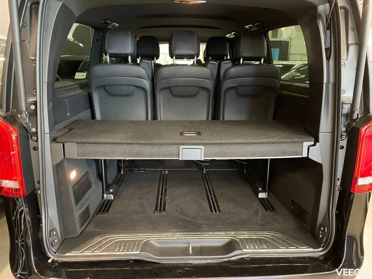 Mercedes-Benz V300 d Extra Lang AMG Night Facelift 2 174kW