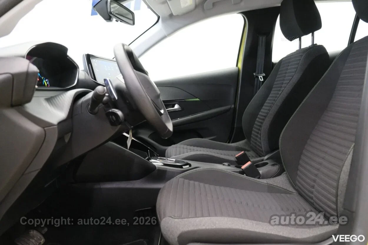 Peugeot 208 Hybrid 1.2 74kW