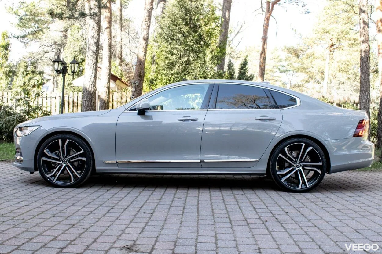 Volvo S90 AWD ULTIMATE BRIGHT XENIUM FULLOPT 2 183kW
