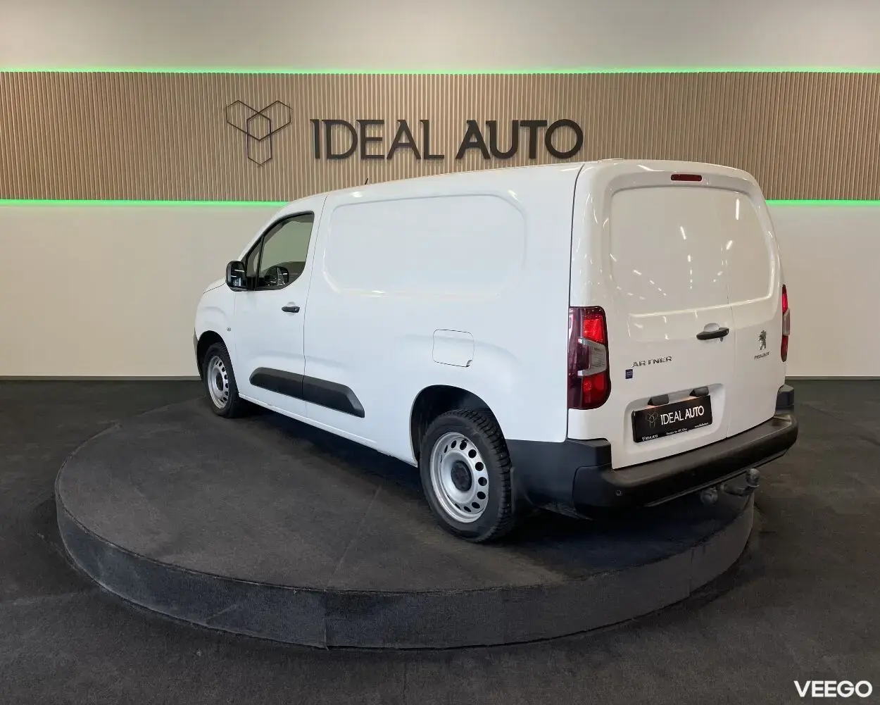 Peugeot Partner L2 2.4t Pro BlueHDi 100 1.5 75kW