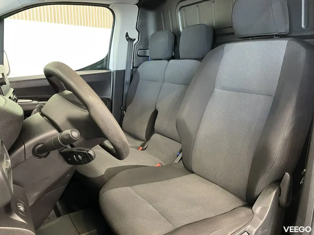 Peugeot Partner L2 2.4t Pro BlueHDi 100 1.5 75kW