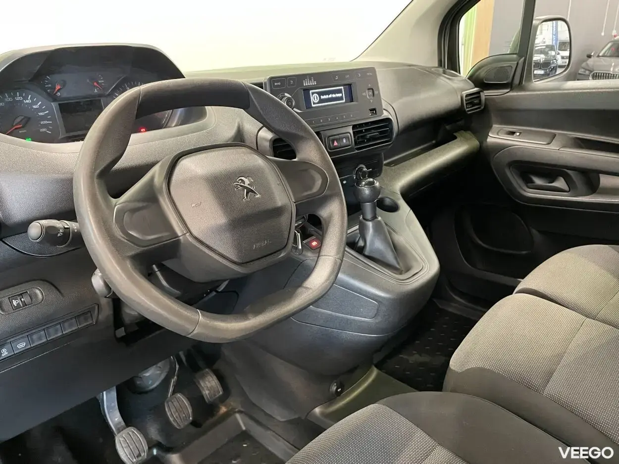 Peugeot Partner L2 2.4t Pro BlueHDi 100 1.5 75kW