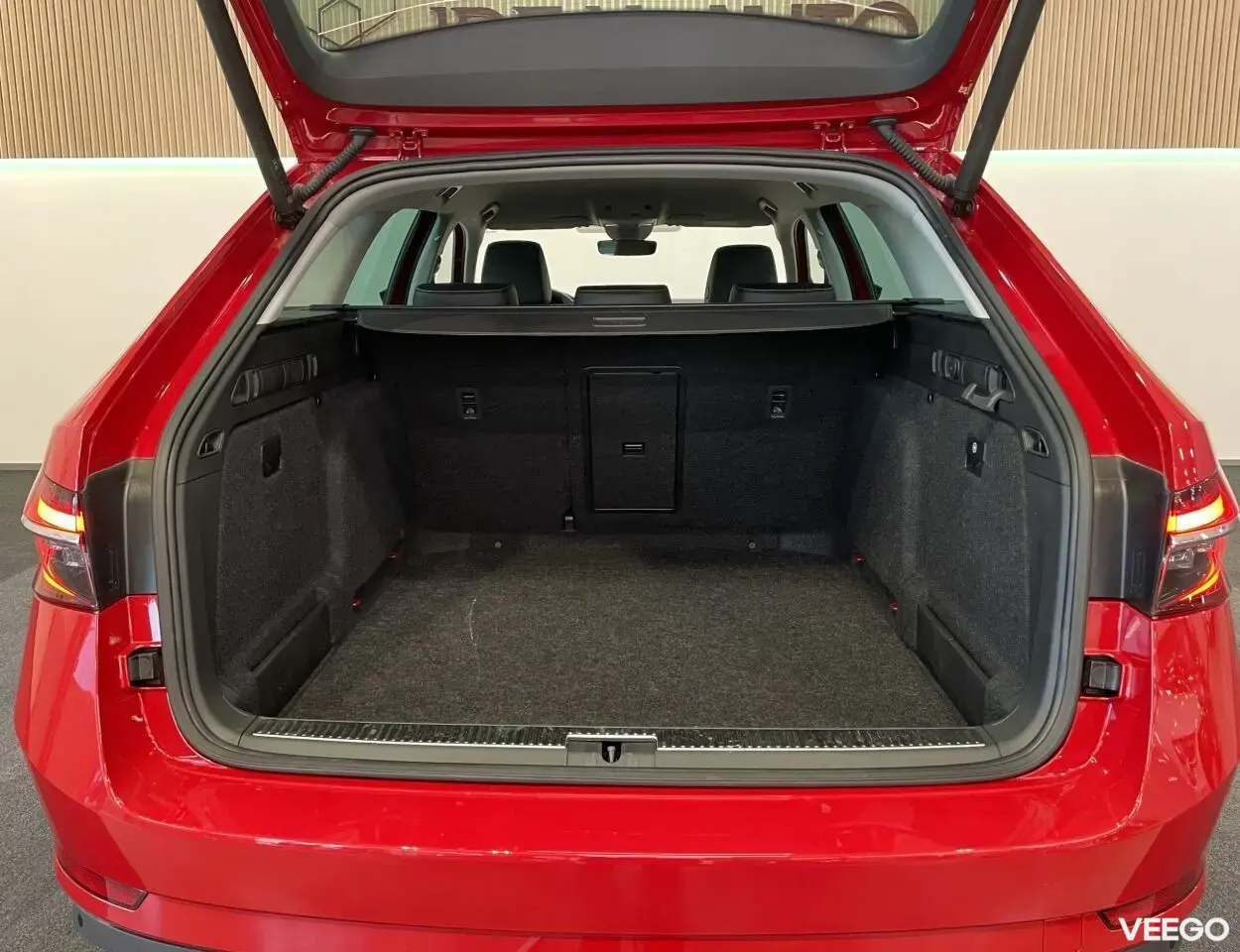 Skoda Superb Combi Elegance FL 2 140kW