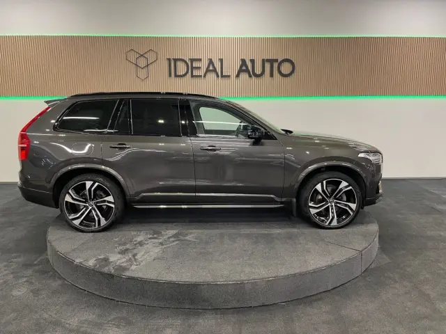 Image of Volvo XC90 AWD Ultimate Dark Edition 2 173kW