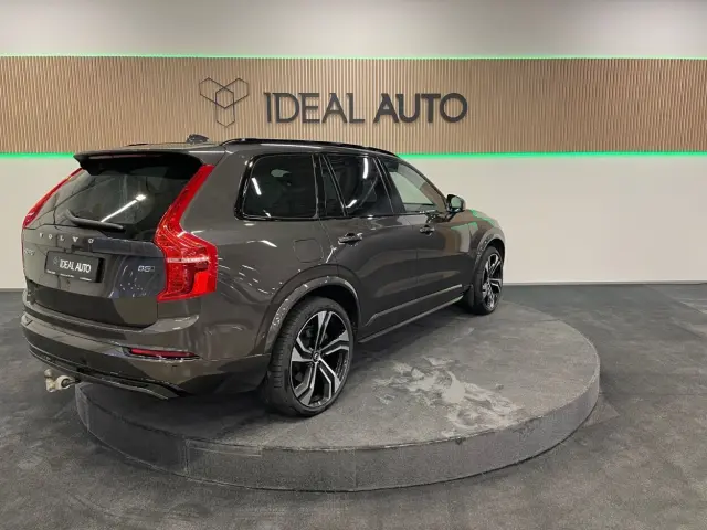 Image of Volvo XC90 AWD Ultimate Dark Edition 2 173kW