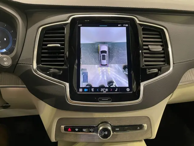 Image of Volvo XC90 AWD Ultimate Dark Edition 2 173kW