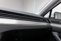 Volkswagen Passat 140kW thumbnail