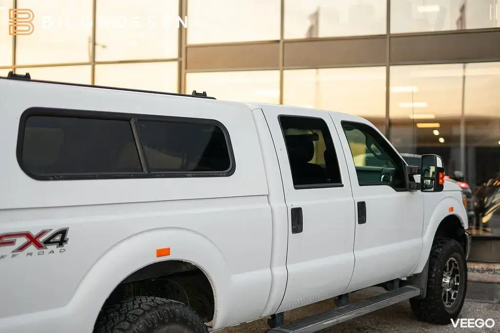 Ford F-250 6.2L 400HK SRW 4X4 Super Duty XLT Premium 283kW