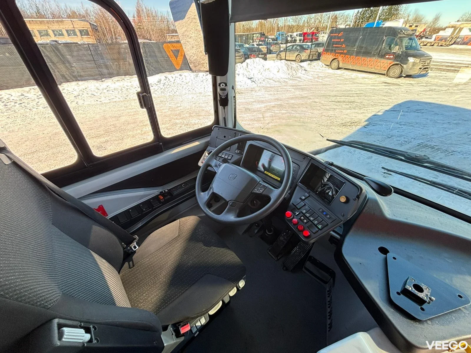 Volvo B5LH 7 PCS AVAILABLE / HYBRID / AC 177kW