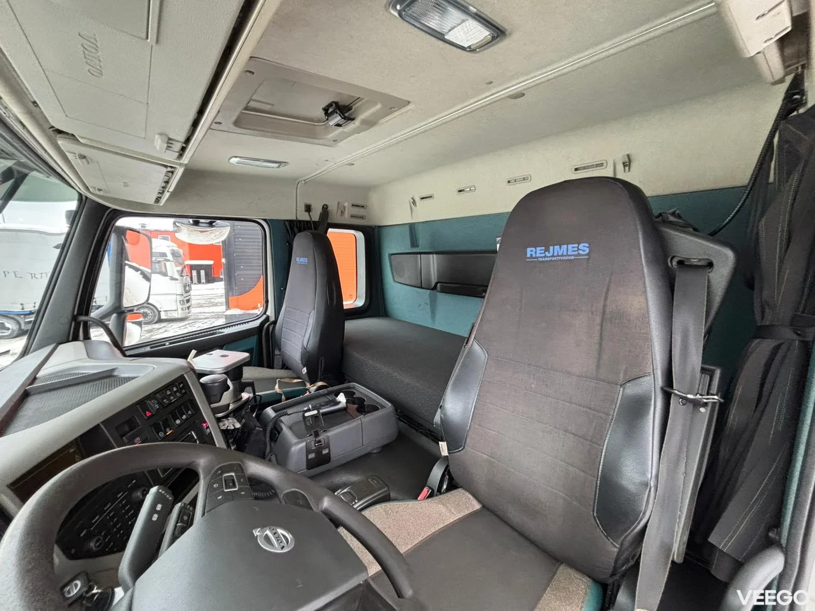 Volvo FM500 HIAB 144E-5 / BOX L=5992 mm 375kW