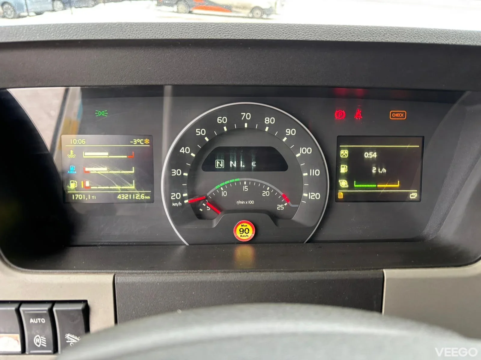 Volvo FM500 HIAB 144E-5 / BOX L=5992 mm 375kW