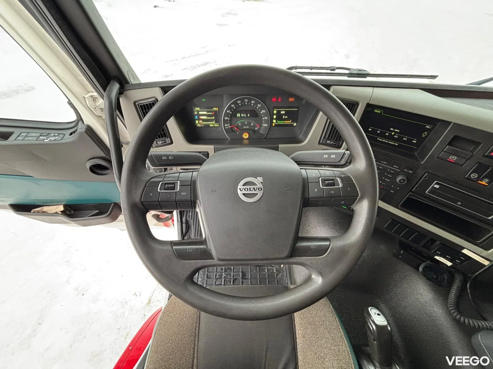 Volvo FM500 HIAB 144E-5 / BOX L=5992 mm 375kW