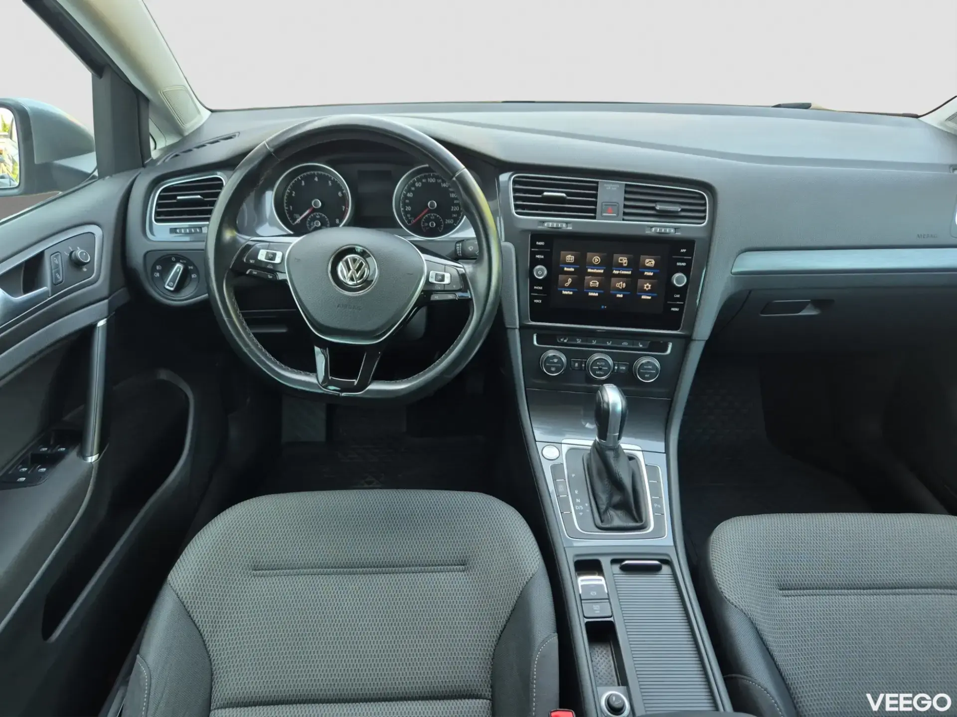 Volkswagen Golf 92kW