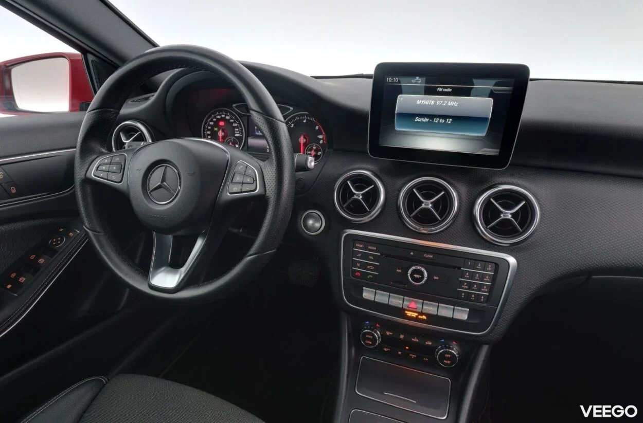 Mercedes-Benz A180 d AMG 1.5 80kW