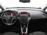 Opel Astra 2 121kW thumbnail