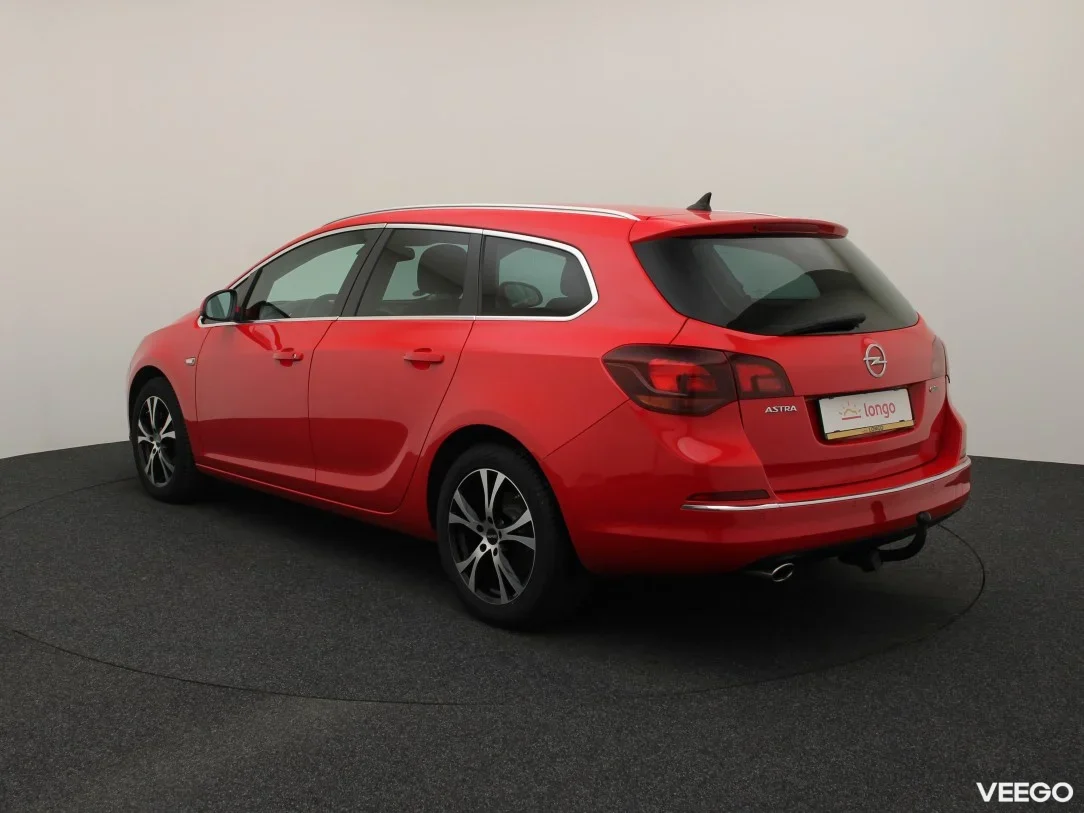 Opel Astra 2 121kW