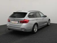 BMW 320 2 120kW thumbnail