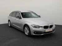 BMW 320 2 120kW thumbnail