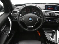 BMW 320 2 120kW thumbnail