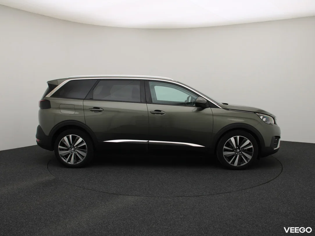 Peugeot 5008 1.2 96kW