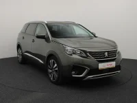 Peugeot 5008 1.2 96kW thumbnail