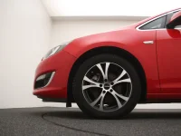 Opel Astra 2 121kW thumbnail