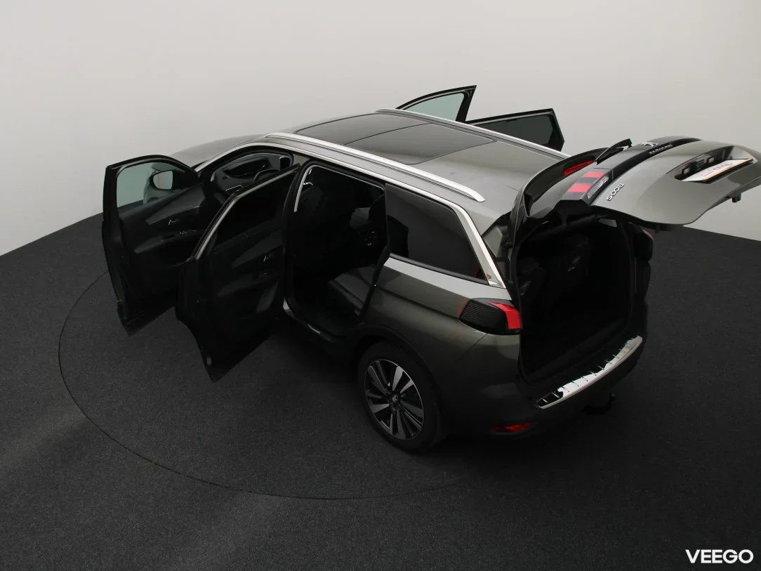 Peugeot 5008 1.2 96kW