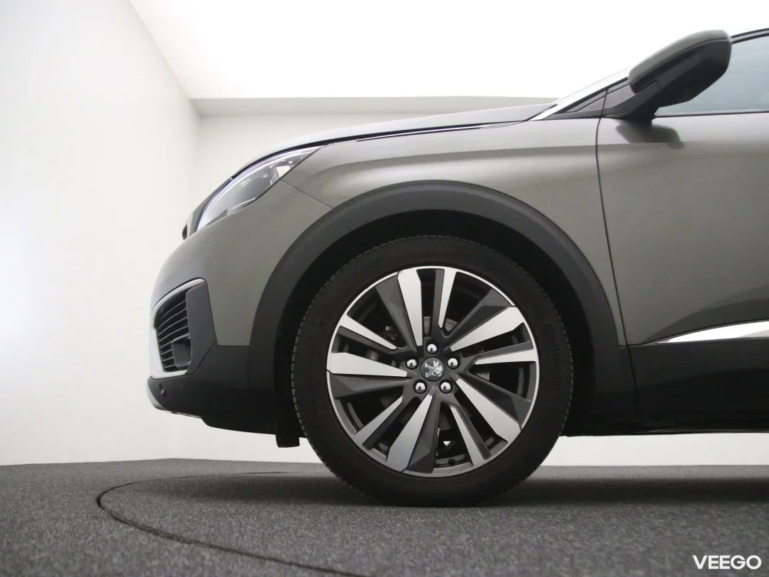 Peugeot 5008 1.2 96kW