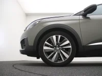 Peugeot 5008 1.2 96kW thumbnail