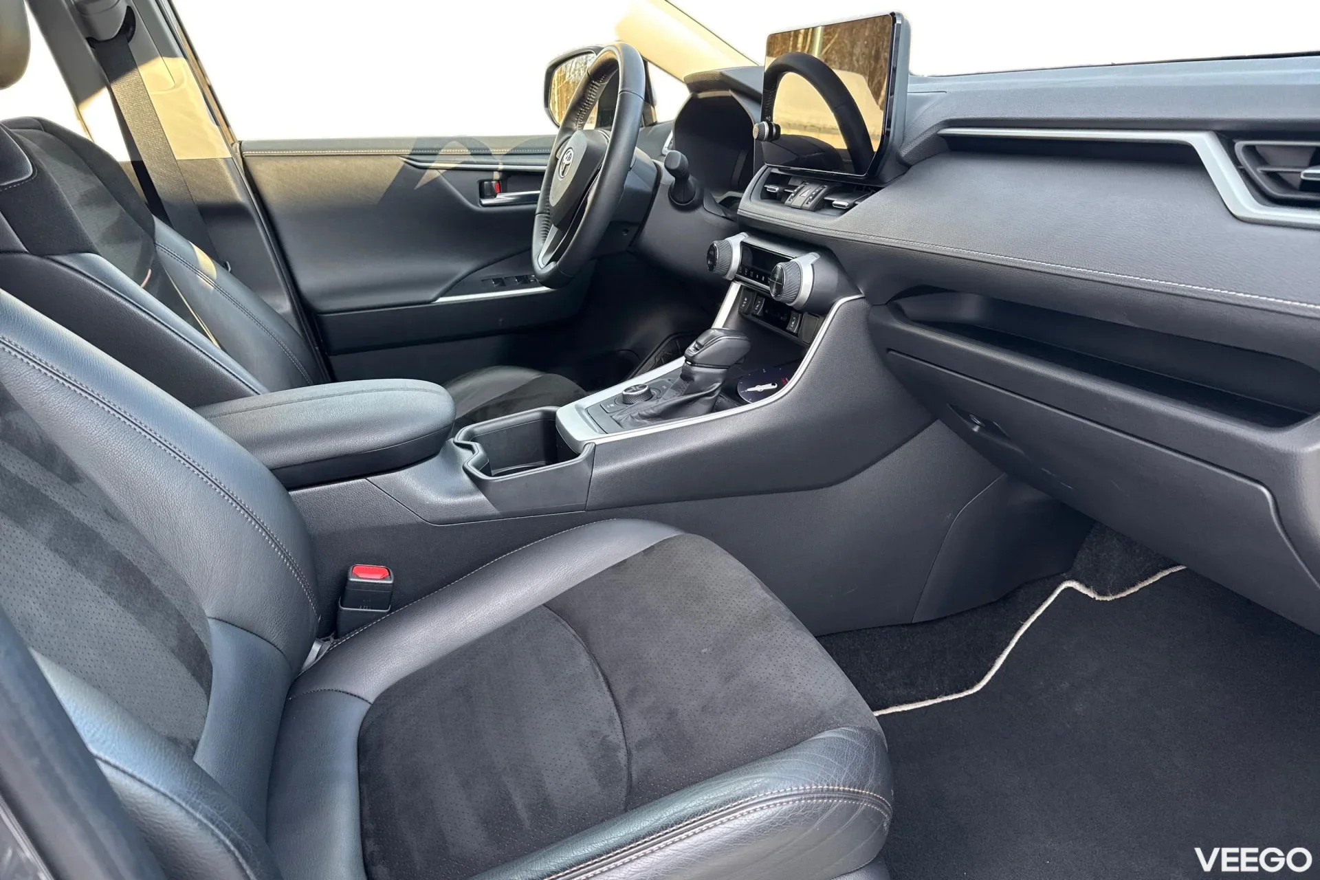 Toyota RAV4 4WD Luxury Plus 2.5 131kW