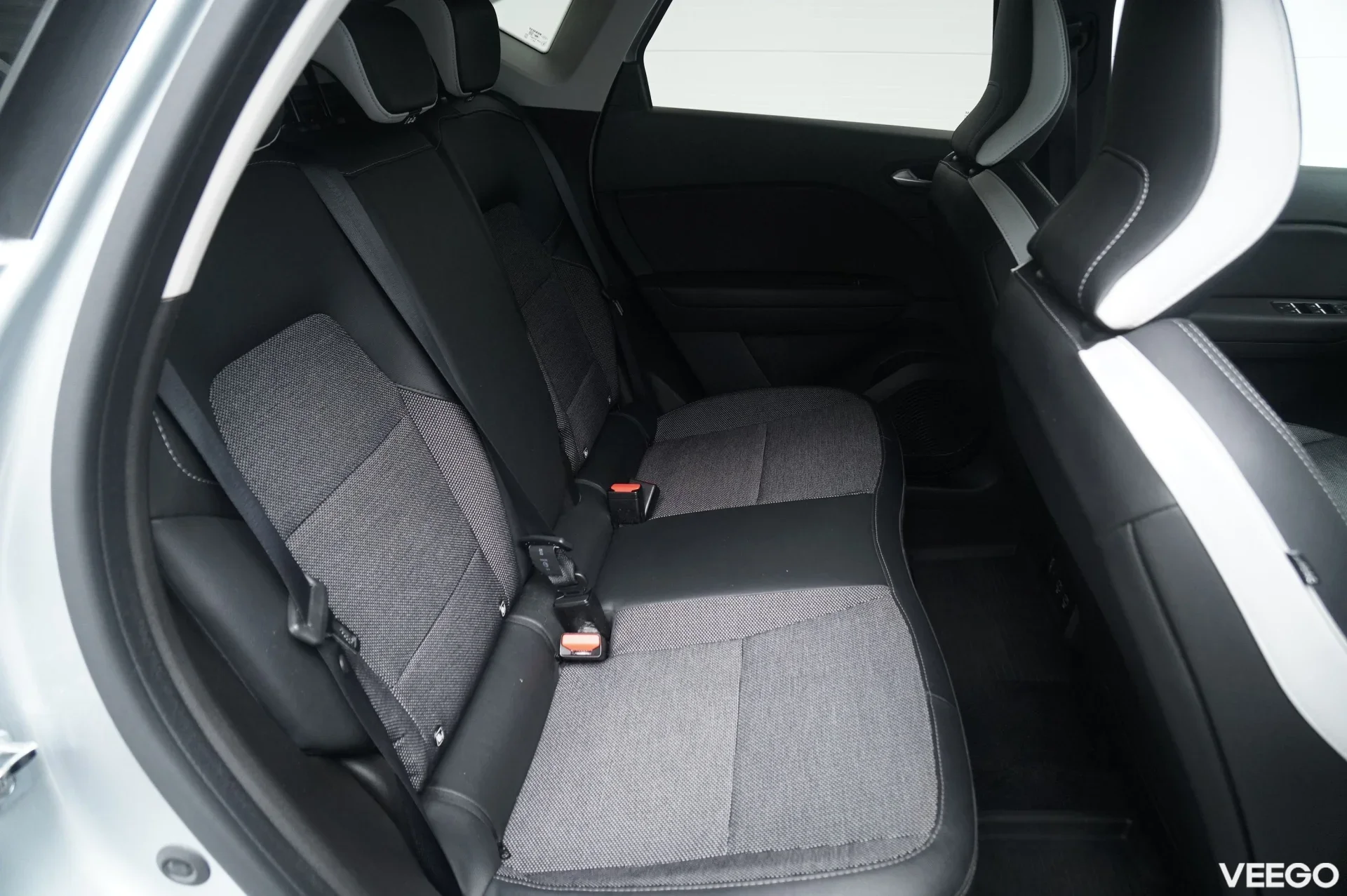 Renault Captur Intens Mild Hybrid TCe 1.3 103kW