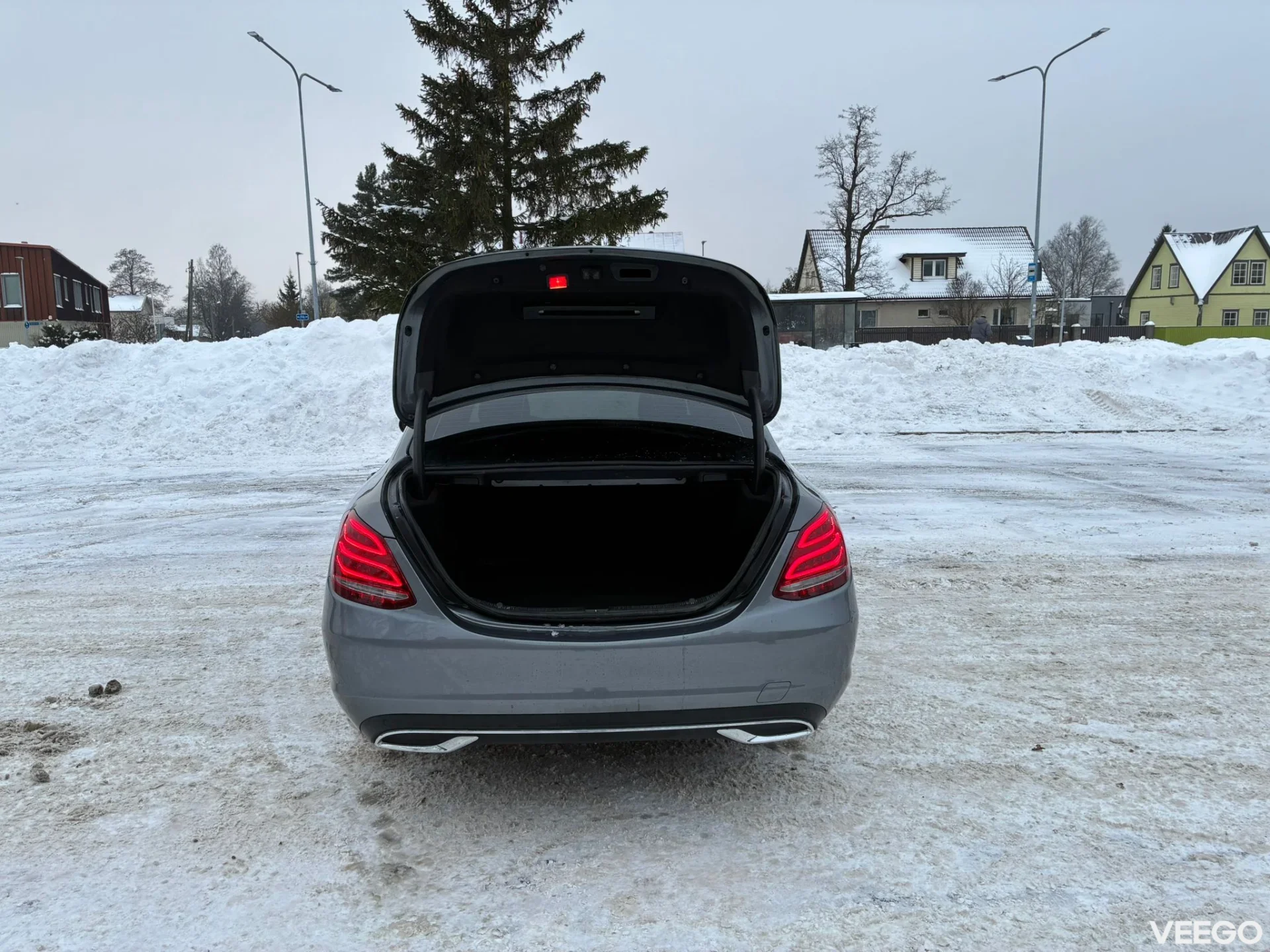 Mercedes-Benz C220 2.1 125kW