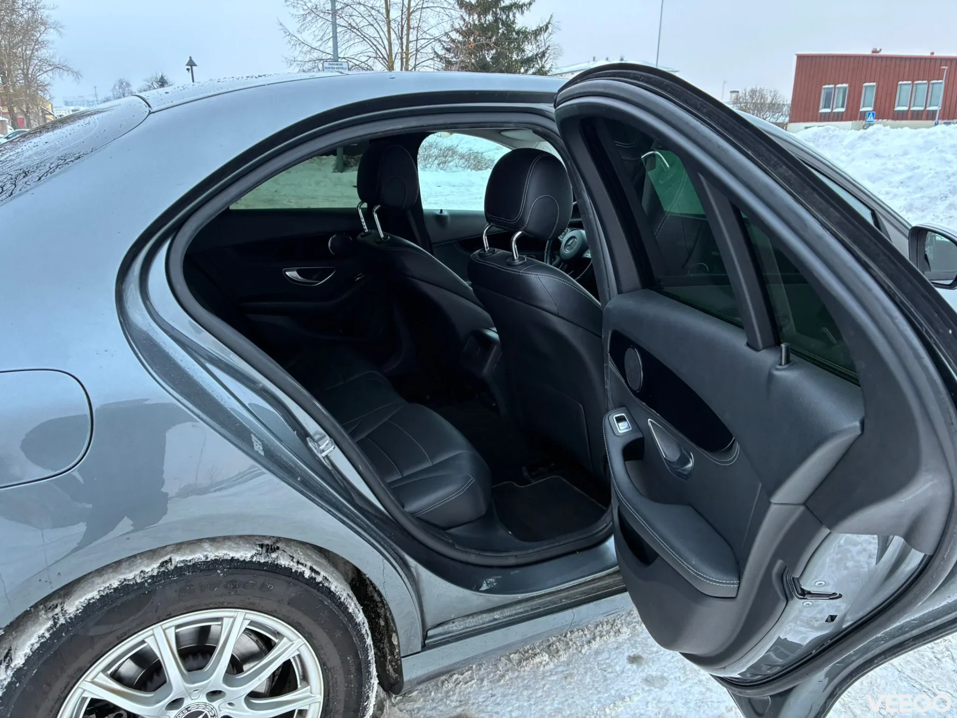 Mercedes-Benz C220 2.1 125kW