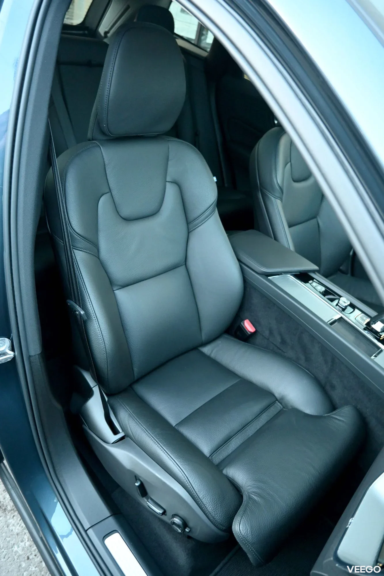 Volvo XC60 AWD T6 H&K BRIGHT PLUS XENIUM PRO INTELLI SAFE 2 293kW