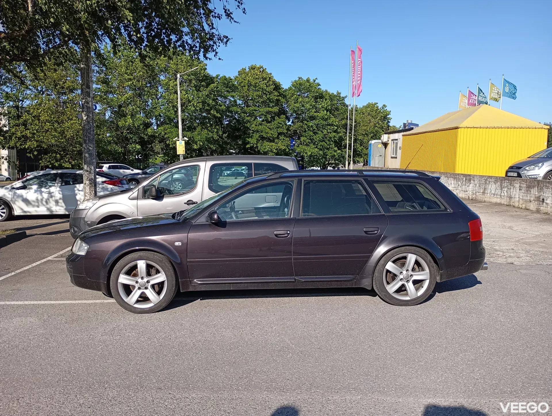 Audi A6 A6 V8 4.2 220kW