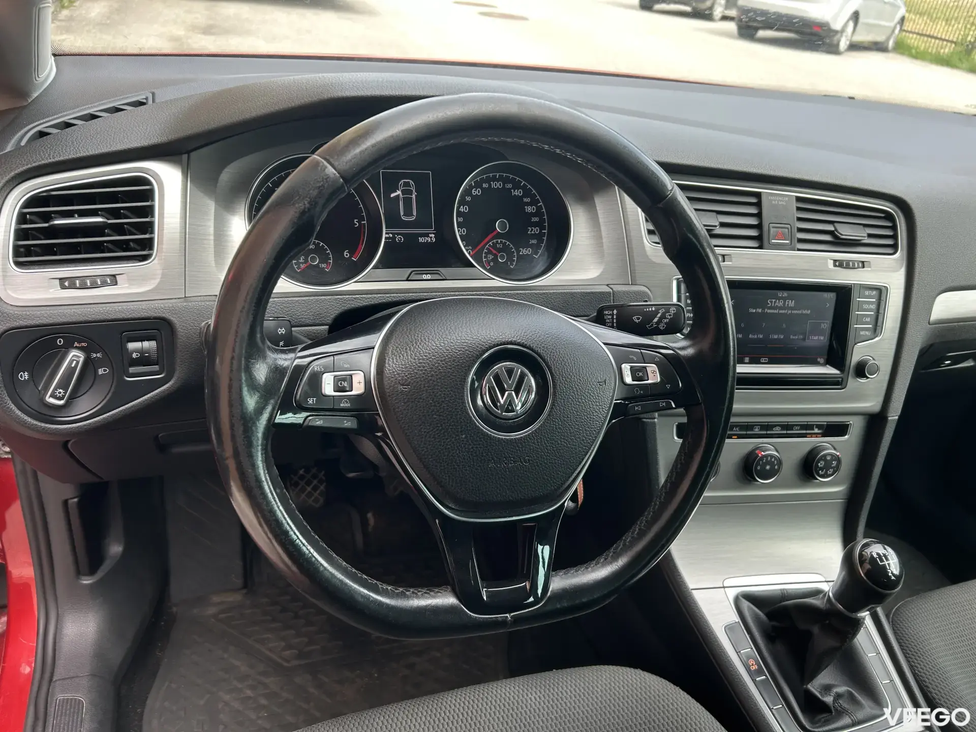 Volkswagen Golf 1.6 77kW