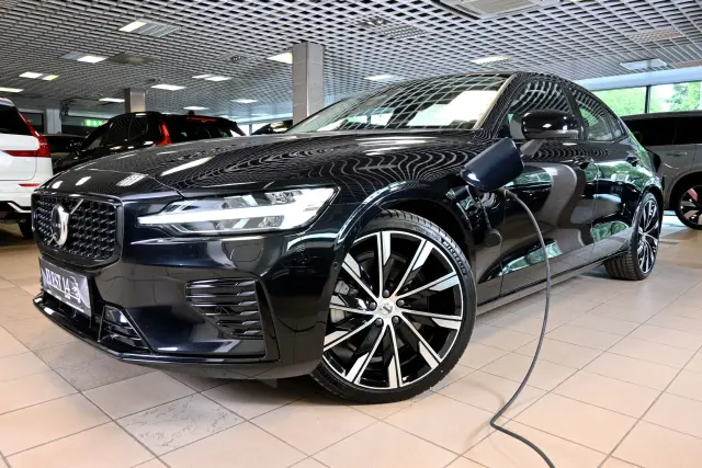 Image of Volvo S60 AWD H&K ULTIMATE DARK XENIUM INTELLI FULL 2 335kW