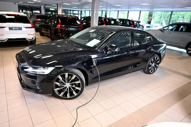 Image of Volvo S60 AWD H&K ULTIMATE DARK XENIUM INTELLI FULL 2 335kW