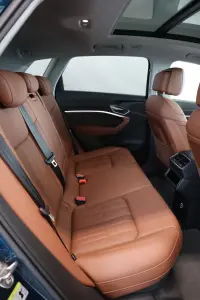 Audi e-tron 55 158kW thumbnail