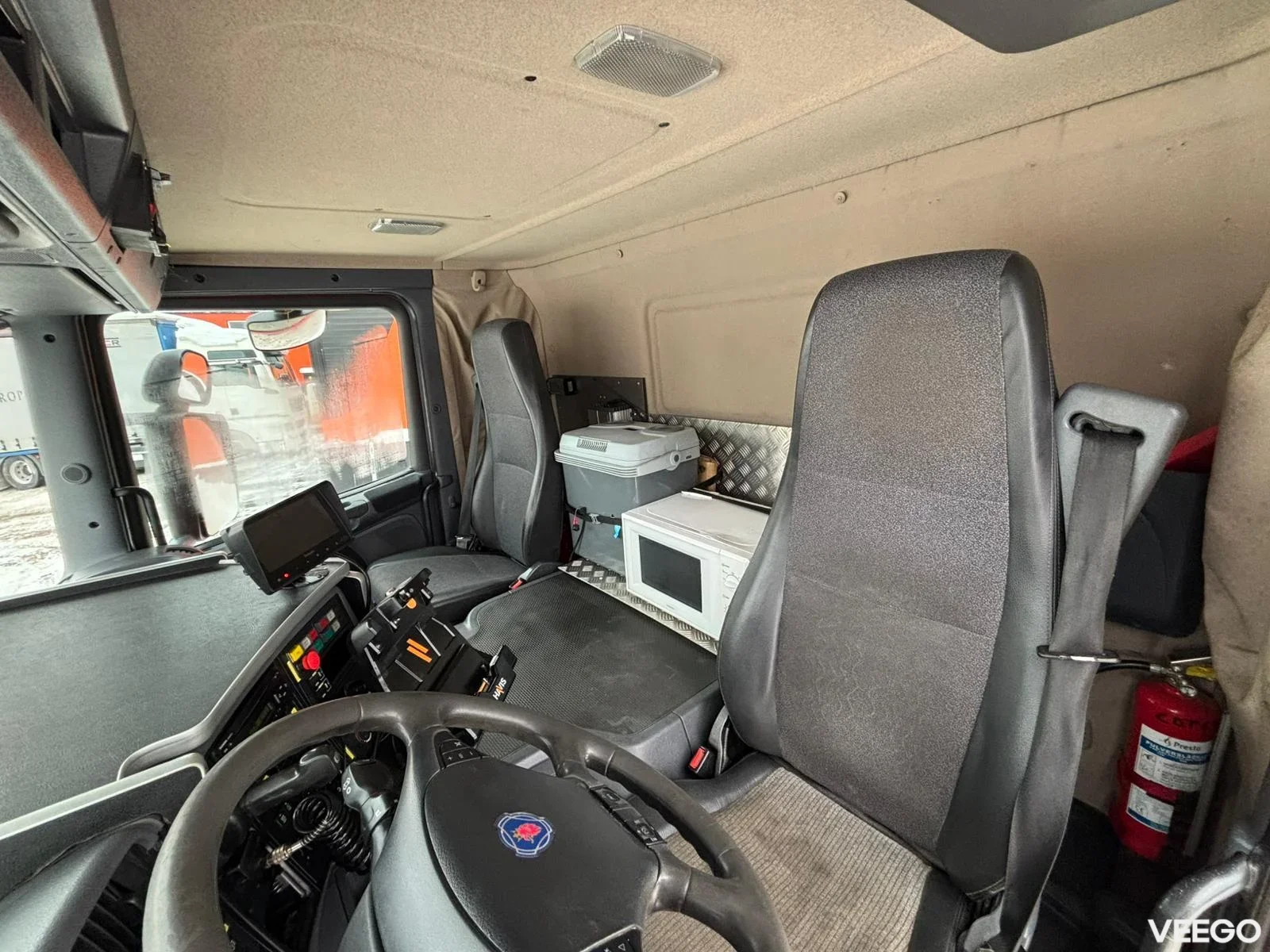 Scania P420  Korp & son tank 14500 l + 1500 l / vacuum CVS 1300 / pressure Pratissoli KF30 200 bar / 106 l/min 309kW