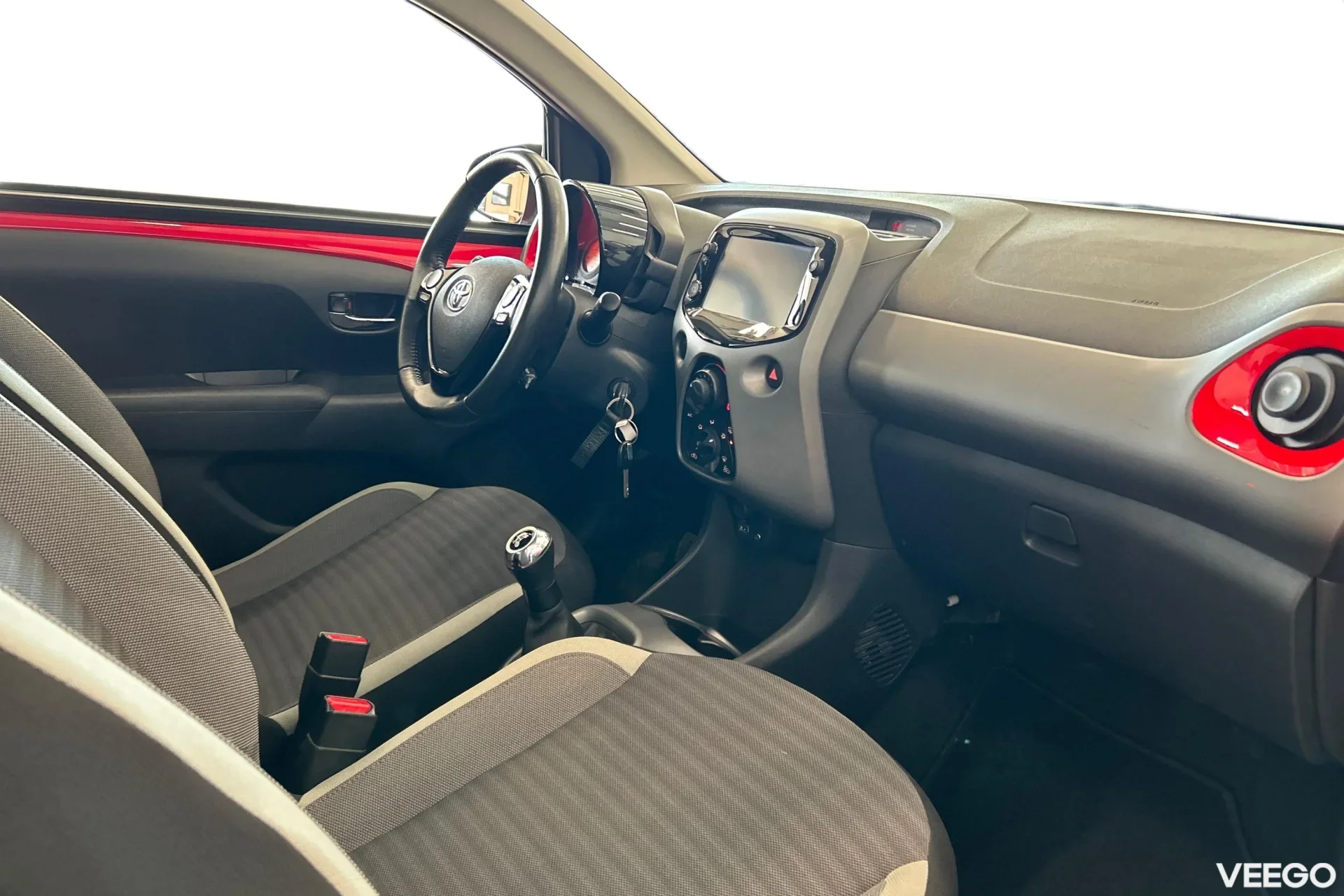 Toyota Aygo X-Play 1 53kW