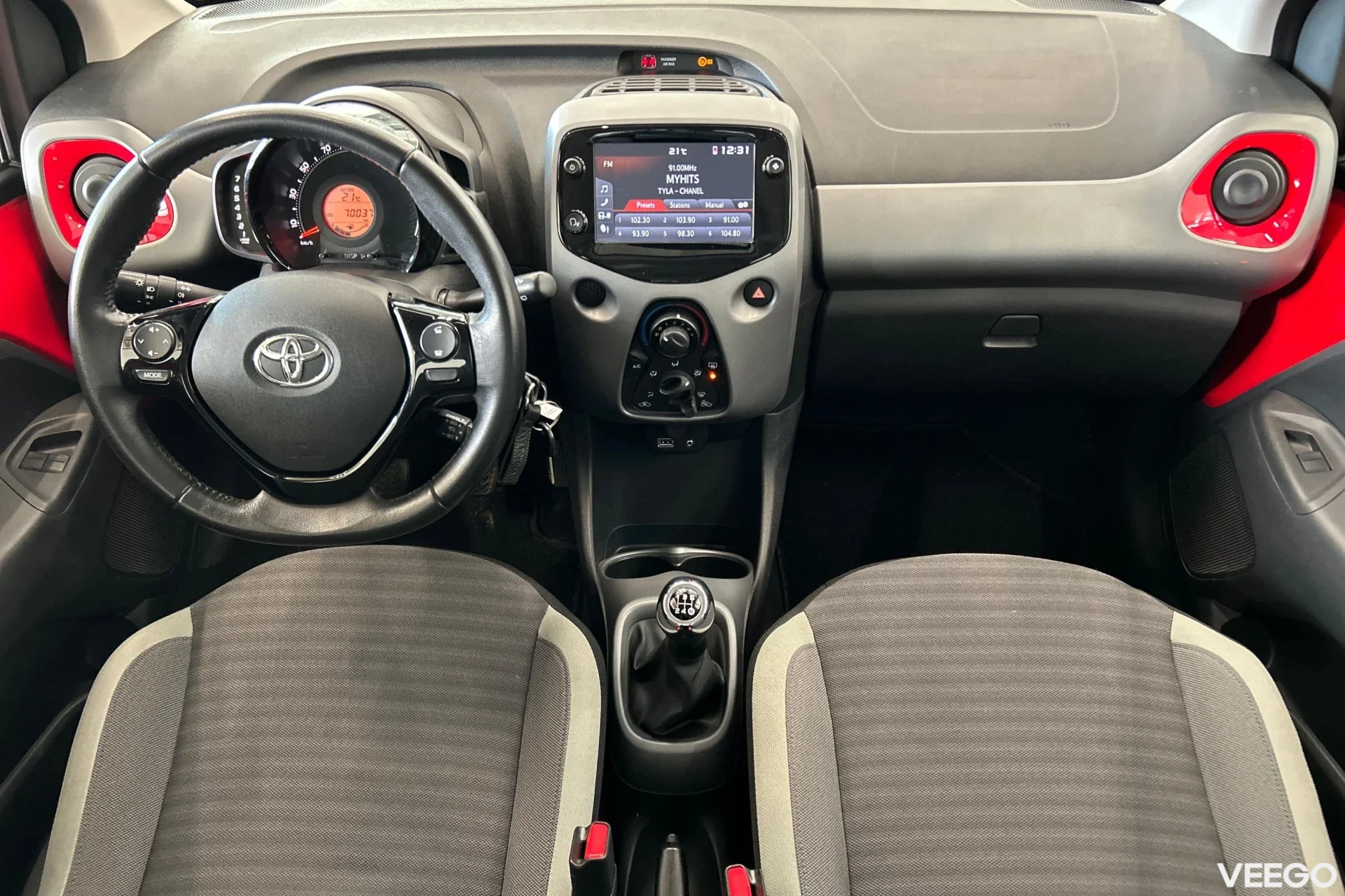 Toyota Aygo X-Play 1 53kW