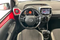 Toyota Aygo X-Play 1 53kW thumbnail